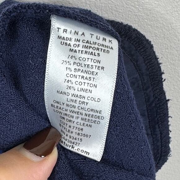 TRINA TURK Indigo Palm Navy Blue Flat Front Tailored Shorts Women's Size 0 - Picture 6 of 6